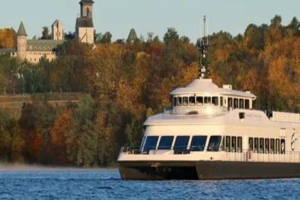 Croisière spectacle «CROONER» à Magog, à bord du Grand Cru