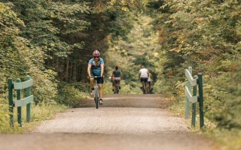 Randonnée à vélo dans le petit Témis